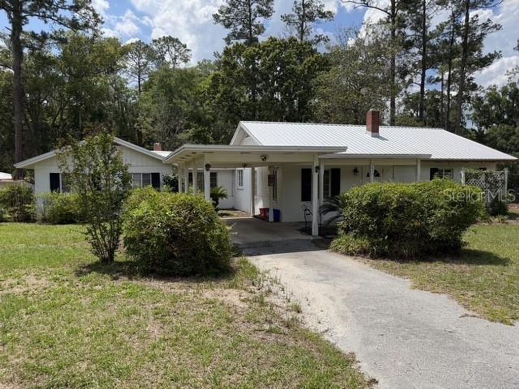 Photo of 3600 NW 12th Street, Gainesville, FL 32609 (MLS # GC540514)