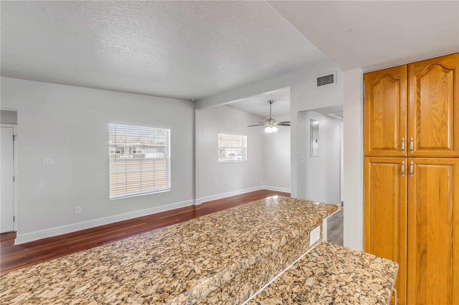 SUNSHINE GARDENS - Residential