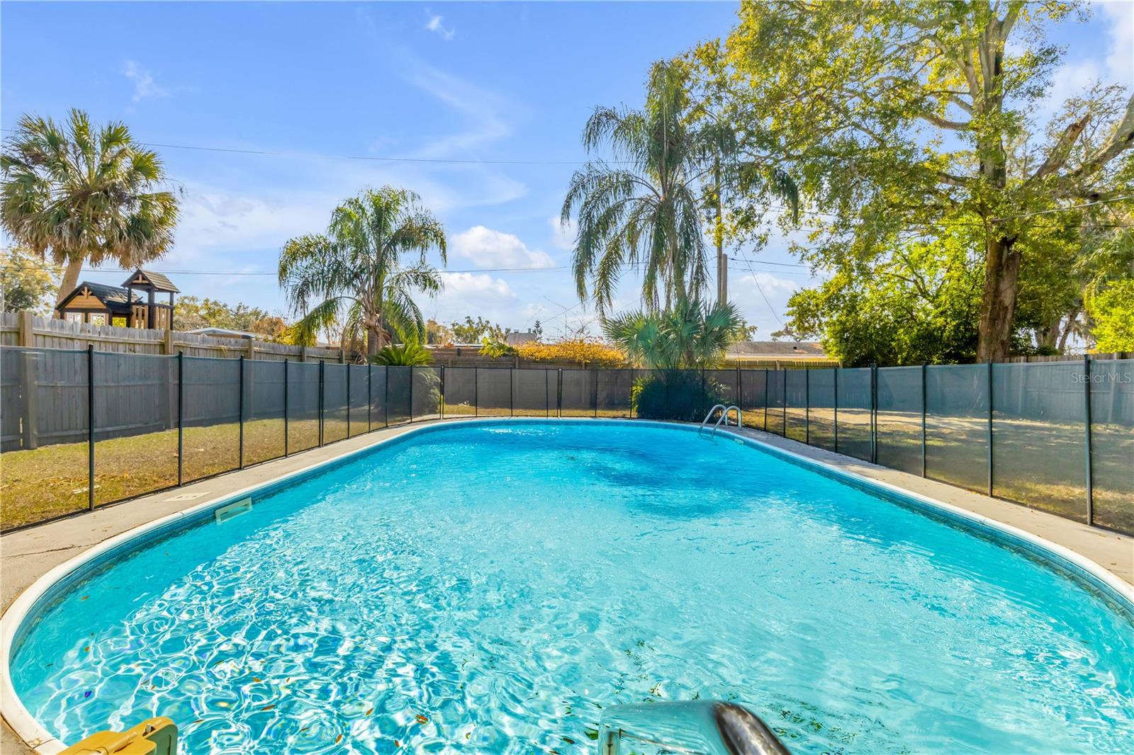 SUNSHINE GARDENS - Residential