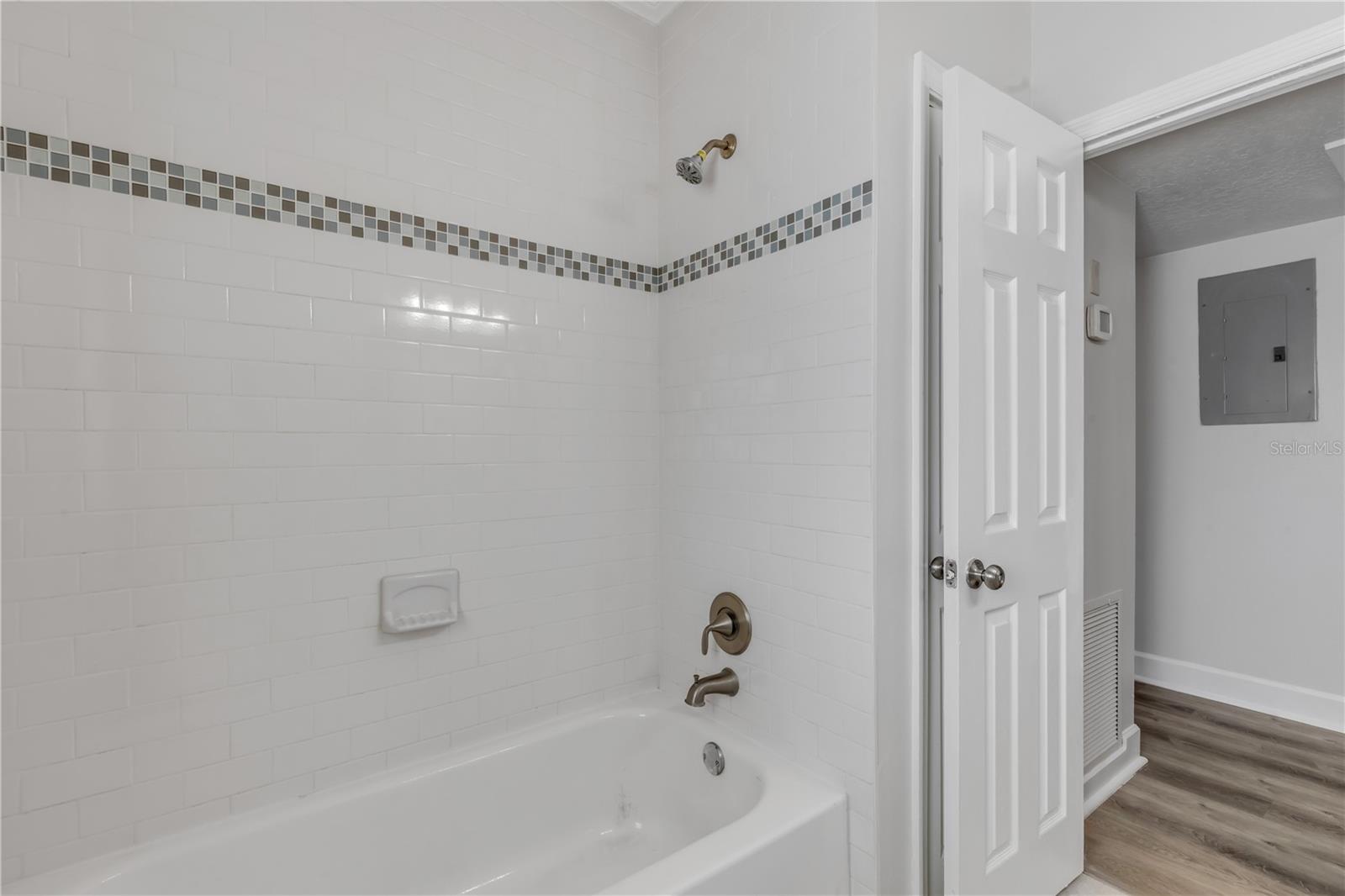 SUNSHINE GARDENS - Residential