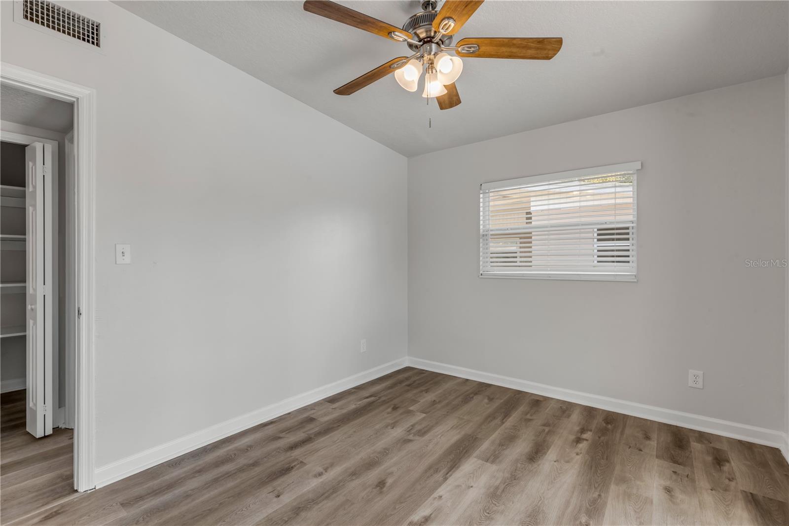 SUNSHINE GARDENS - Residential