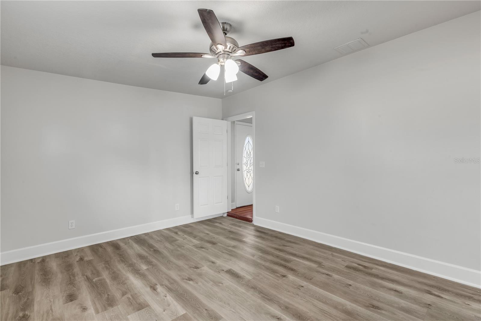 SUNSHINE GARDENS - Residential