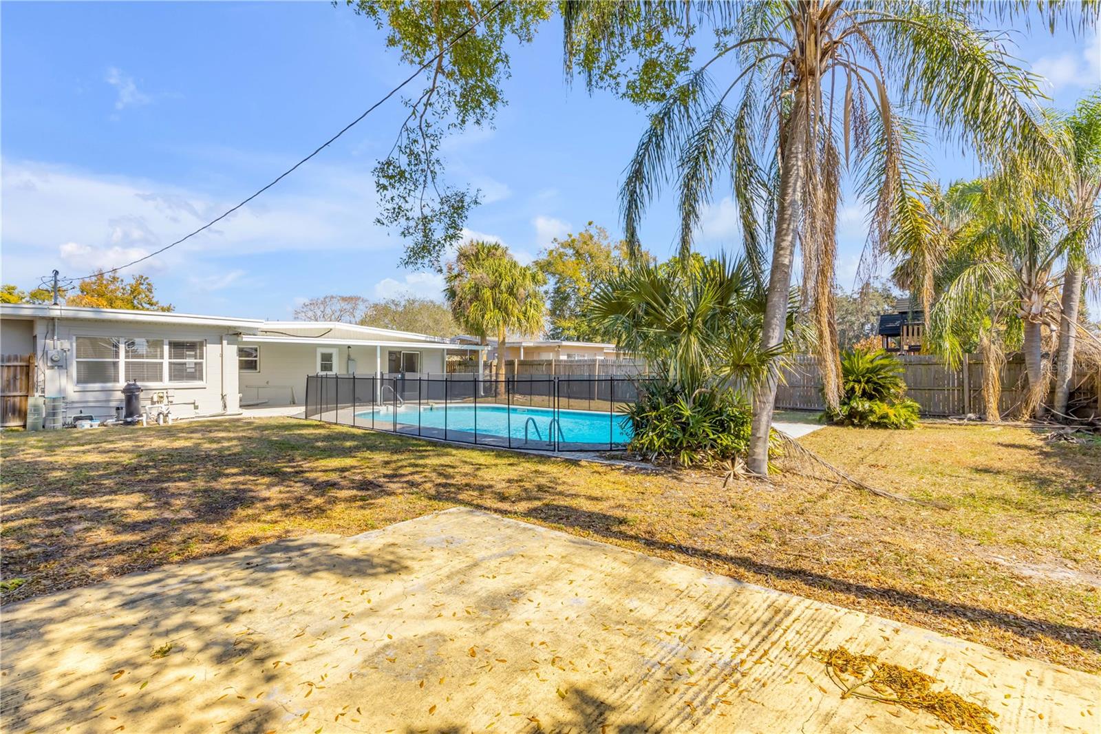 SUNSHINE GARDENS - Residential