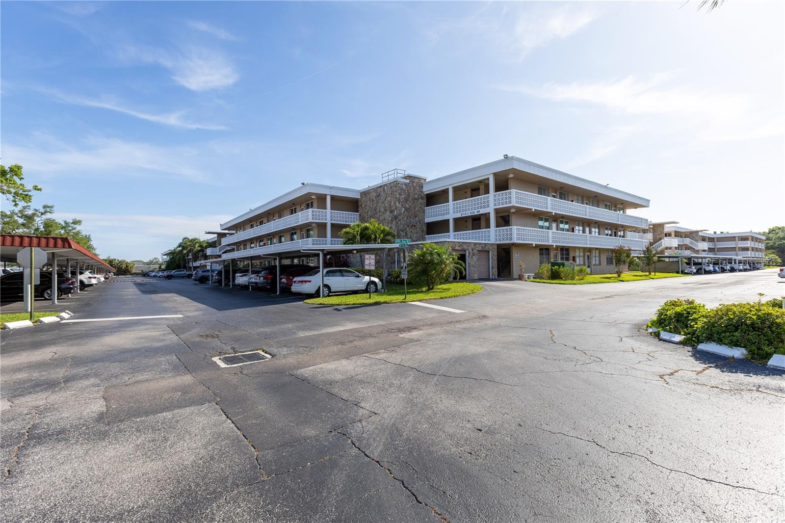 WINSTON PARK NORTHEAST - Residential