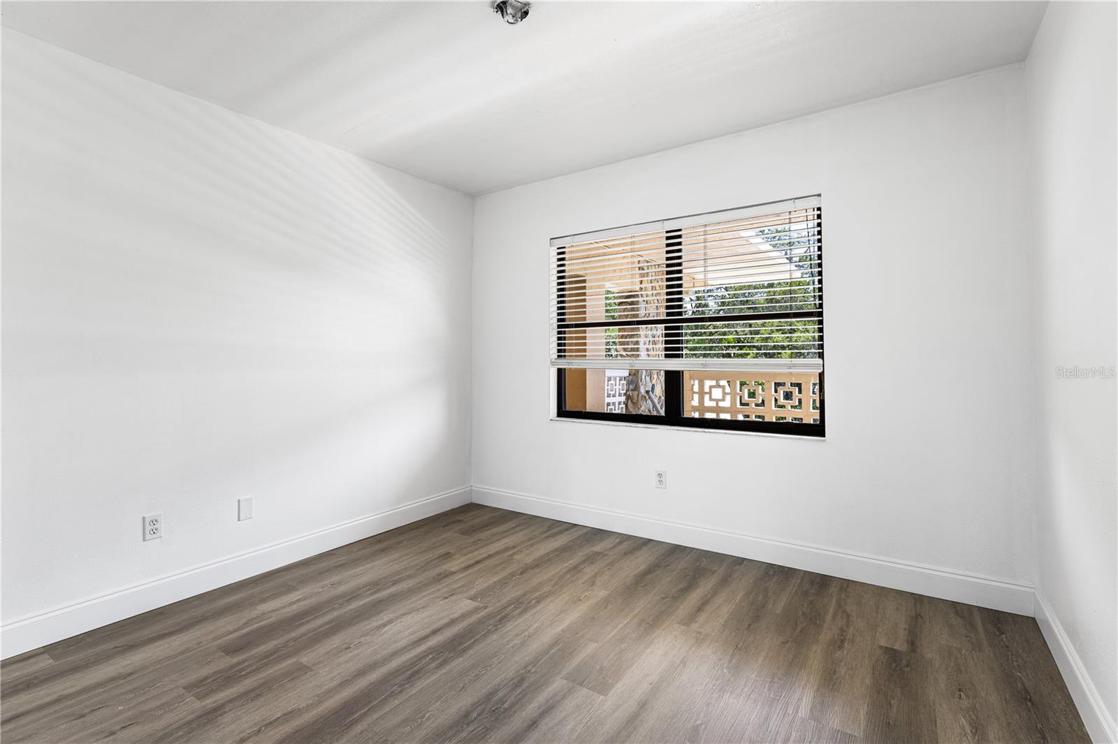WINSTON PARK NORTHEAST - Residential