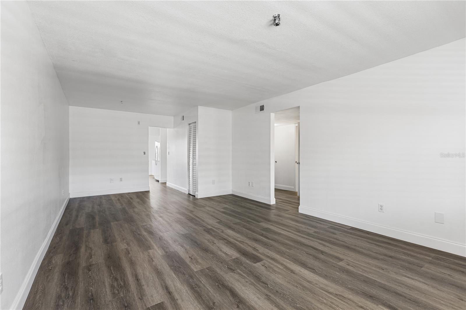 WINSTON PARK NORTHEAST - Residential