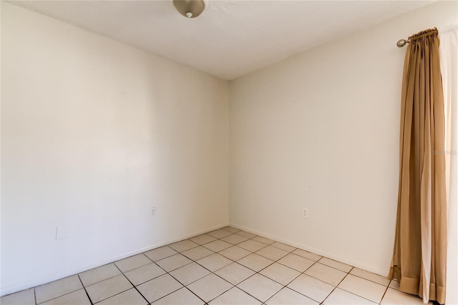 PEPPERTREE VILLAGE CONDO - Residential