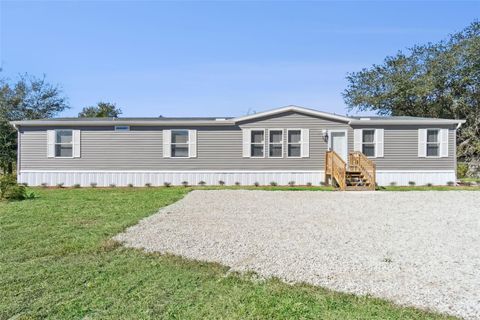 Photo of 180 Sandpine Court, Saint Cloud, FL 34771 (MLS # O6380816)