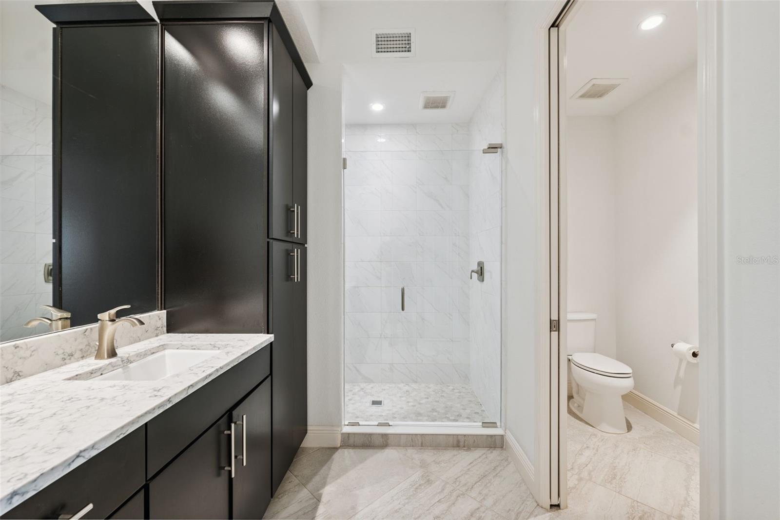 WATERFRONT AT MAIN STREET PH 1 - Residential