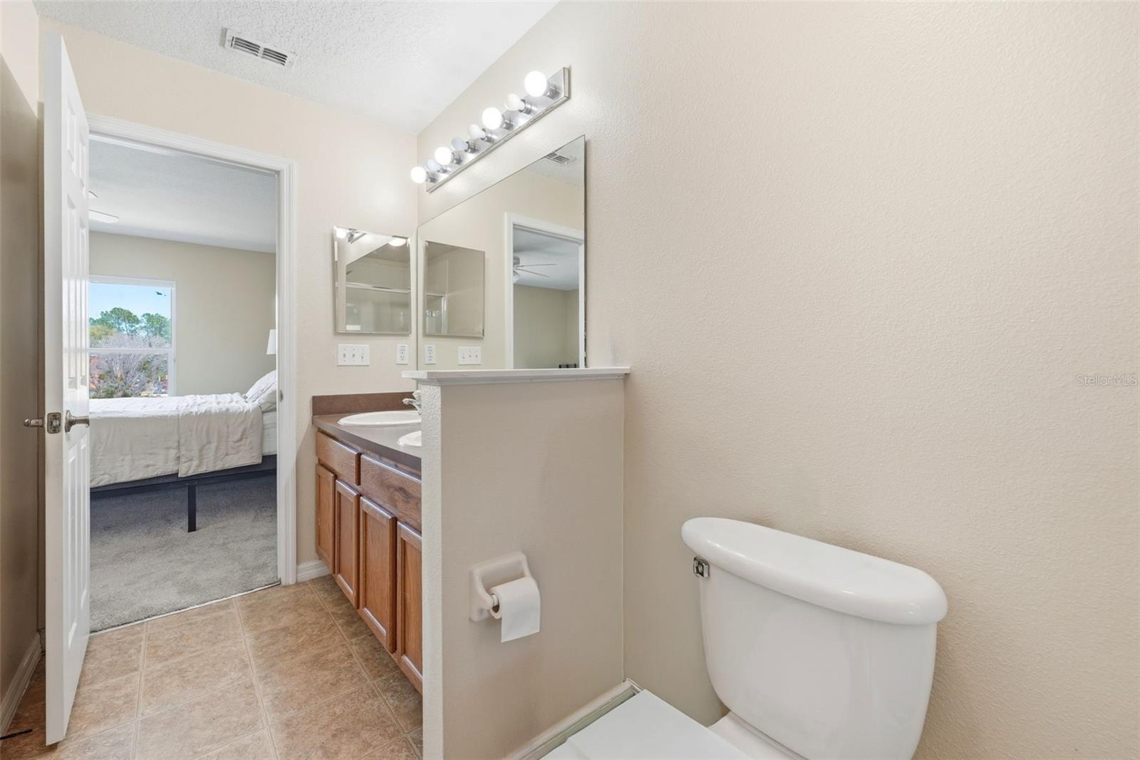 HAWTHORNE GLEN TWNHMS - Residential