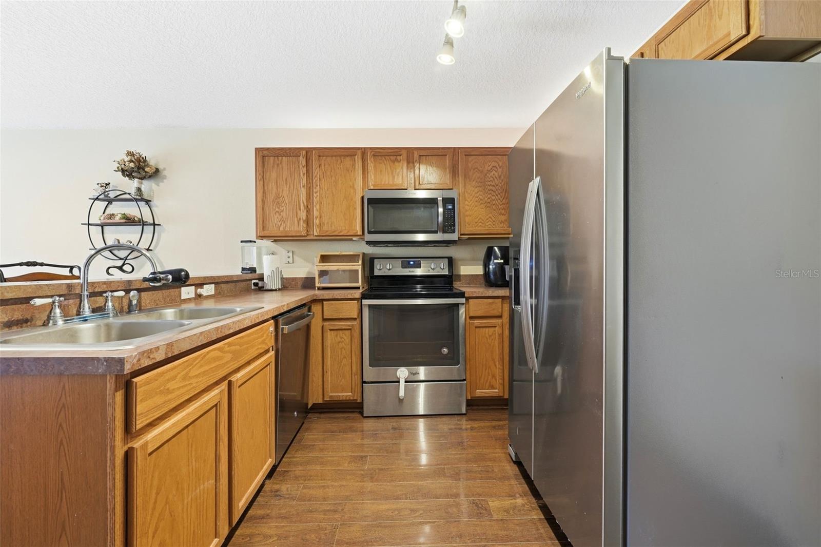 HAWTHORNE GLEN TWNHMS - Residential