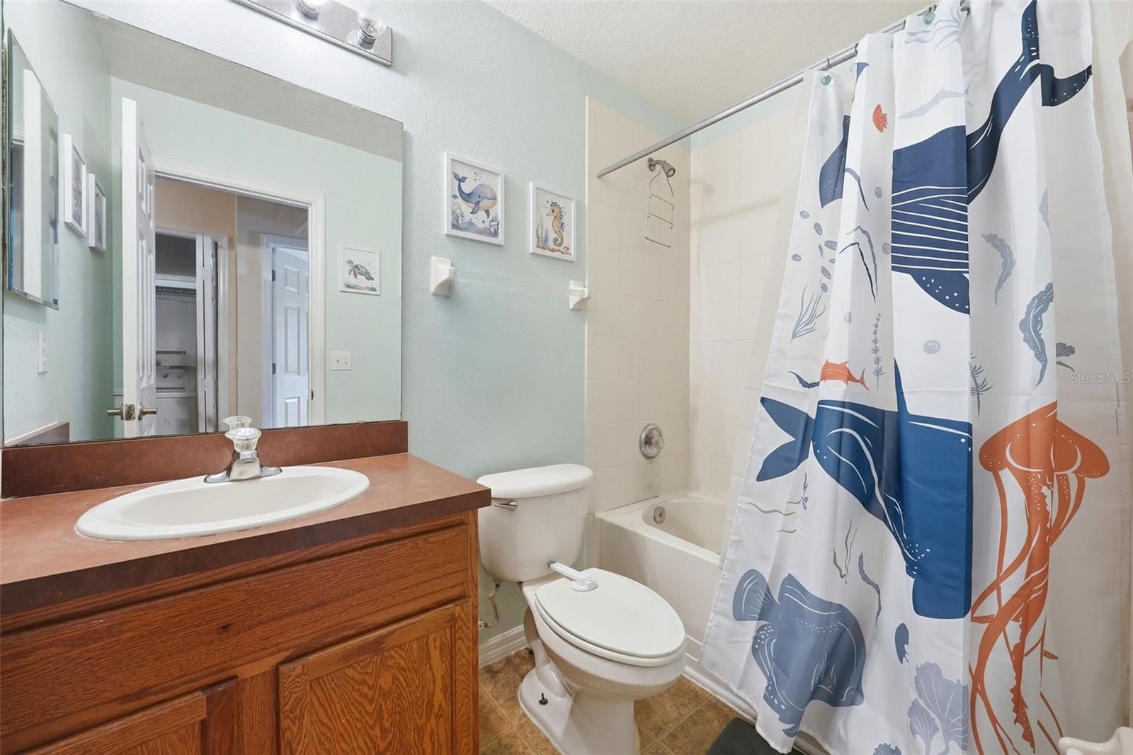 HAWTHORNE GLEN TWNHMS - Residential