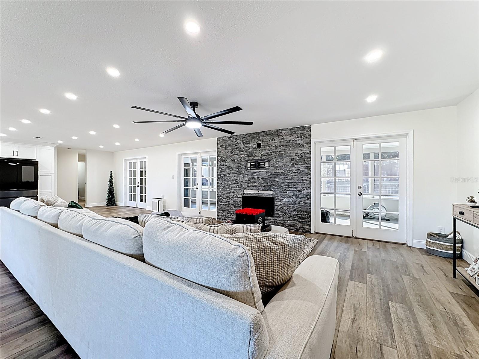 ERROL ESTATE - Residential