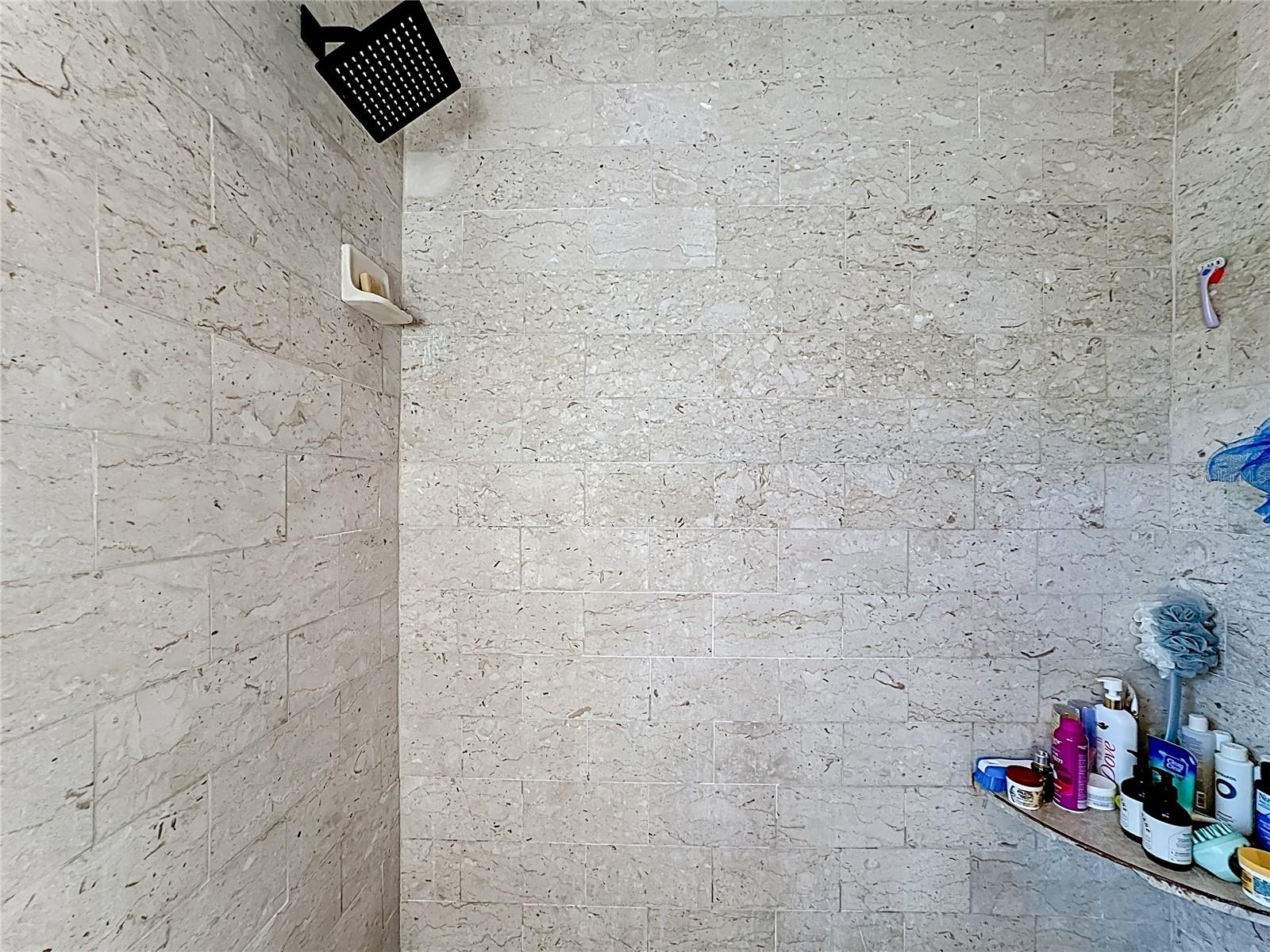 ERROL ESTATE - Residential