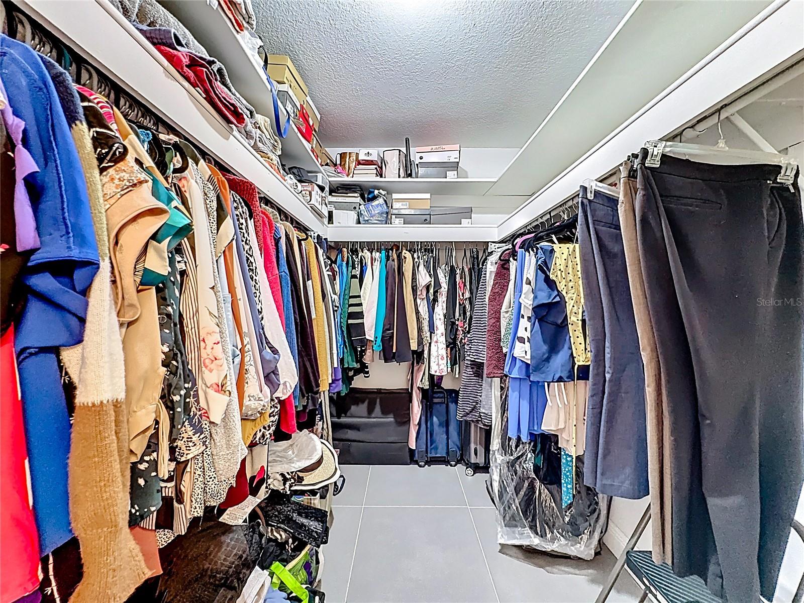 ERROL ESTATE - Residential