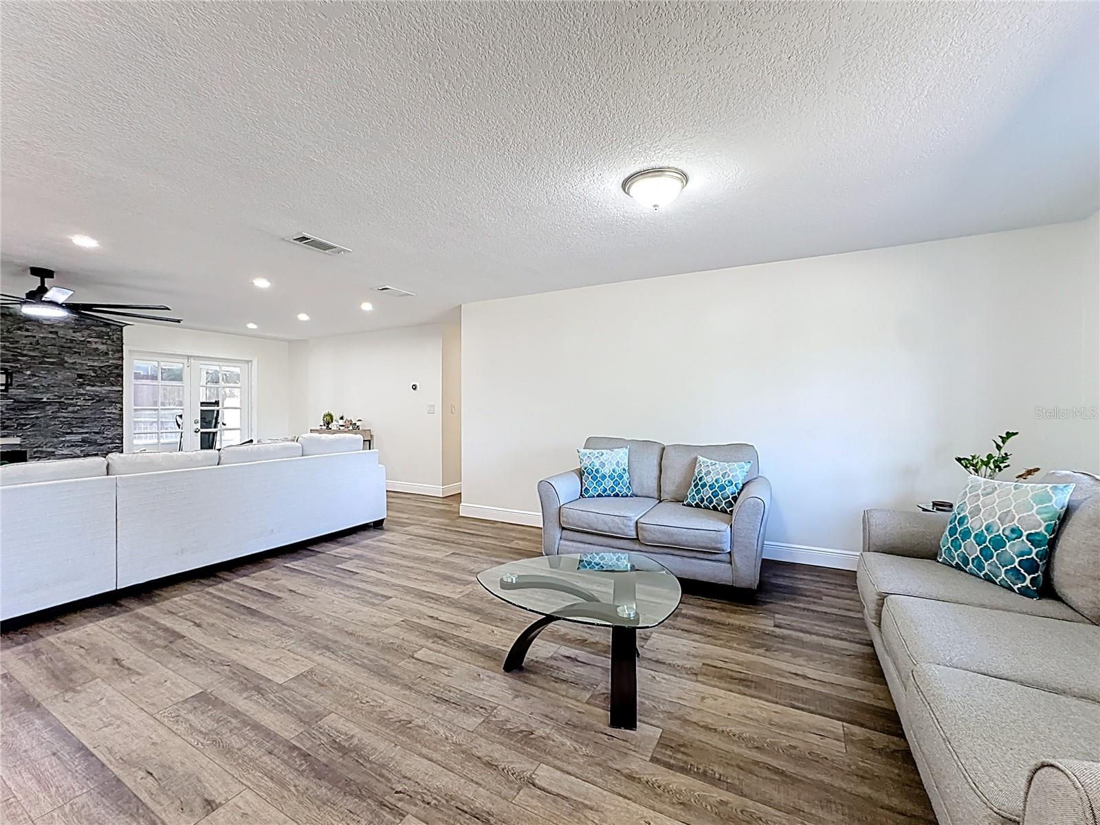 ERROL ESTATE - Residential