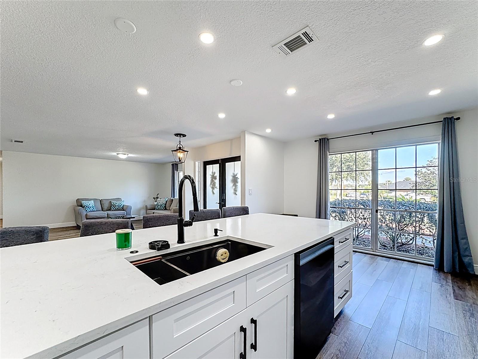 ERROL ESTATE - Residential