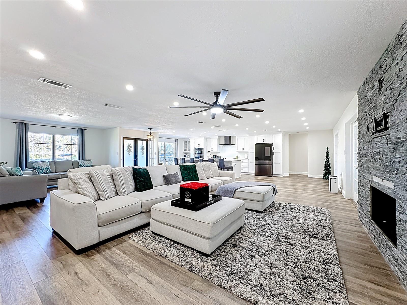 ERROL ESTATE - Residential