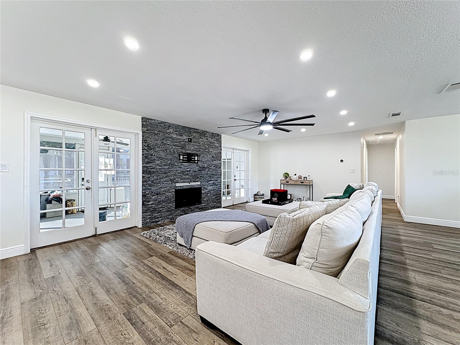 ERROL ESTATE - Residential