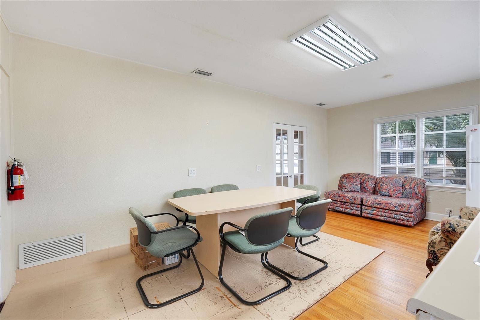 EUSTIS - Commercial Sale