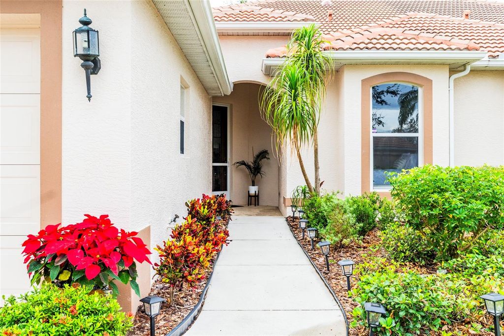 Photo of 4316 Callista Lane, Sarasota, FL 34243 (MLS # A4674352)