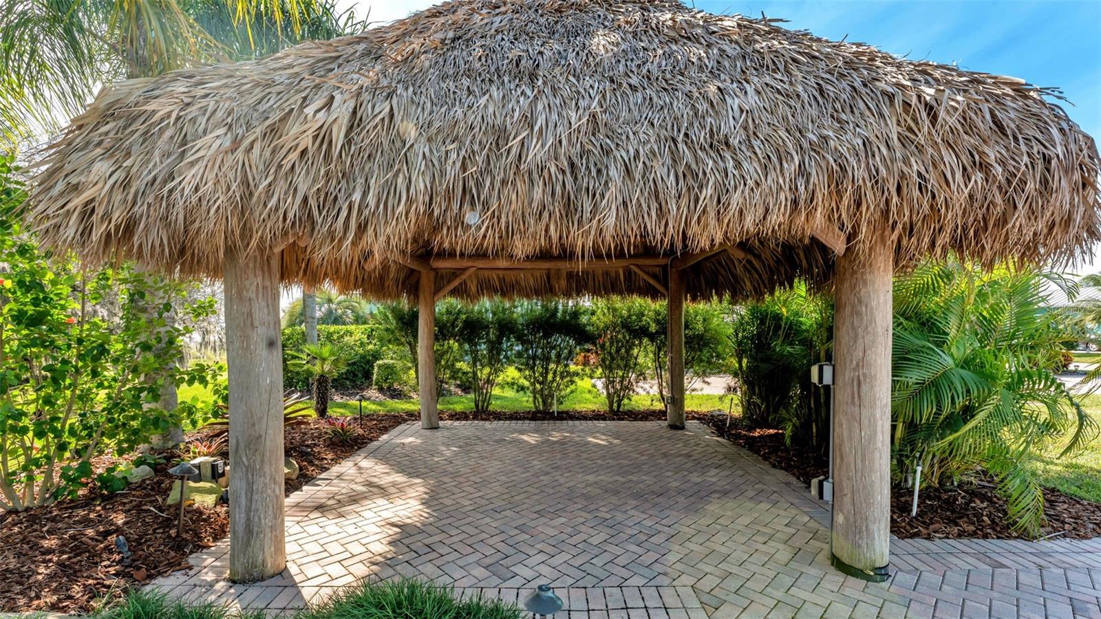 BAY LAKE RESIDENCE - Land