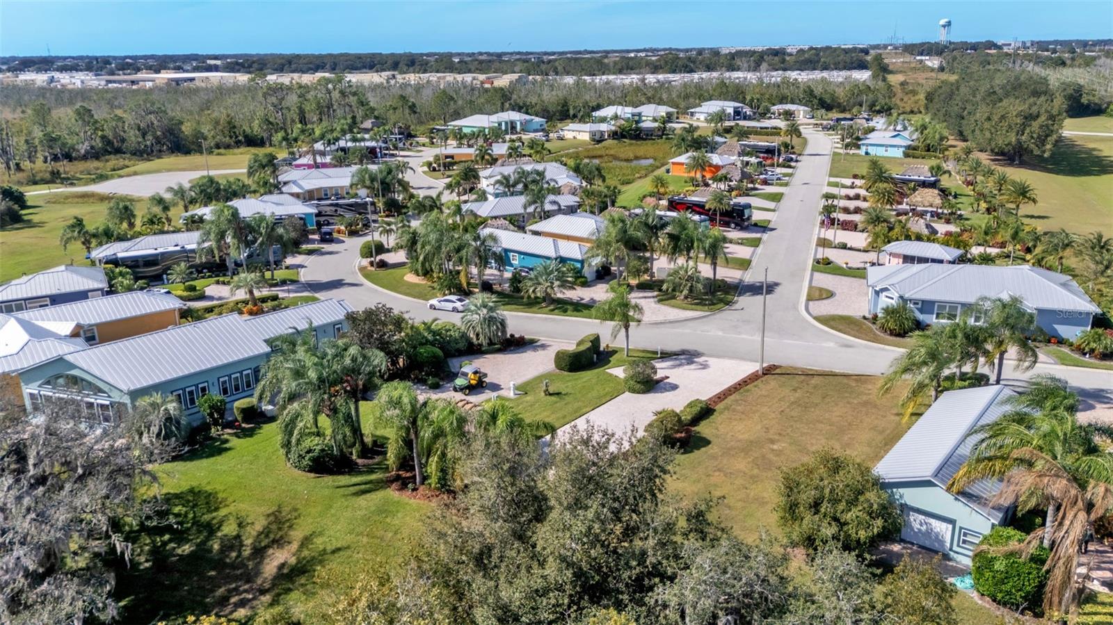 BAY LAKE RESIDENCE - Land