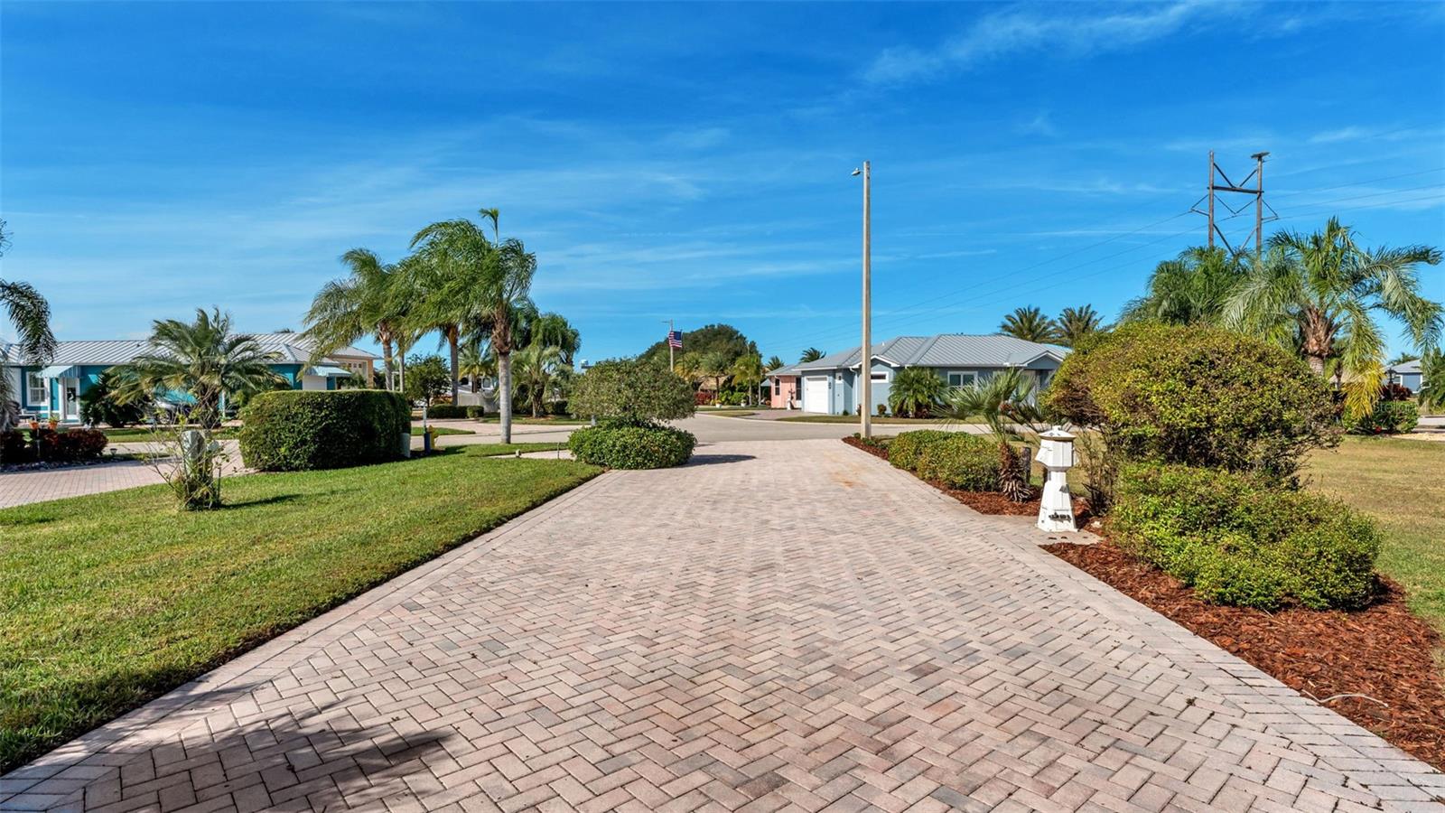 BAY LAKE RESIDENCE - Land