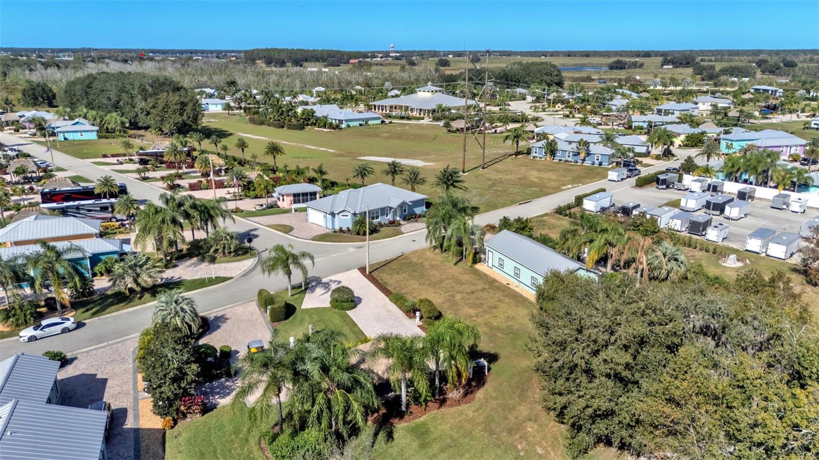BAY LAKE RESIDENCE - Land