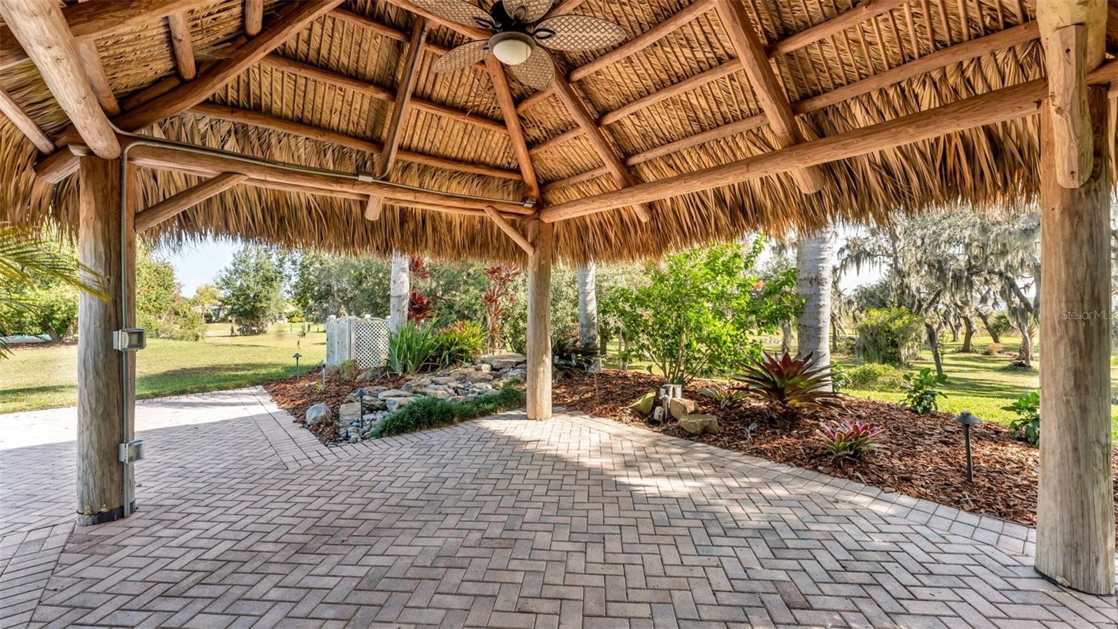 BAY LAKE RESIDENCE - Land