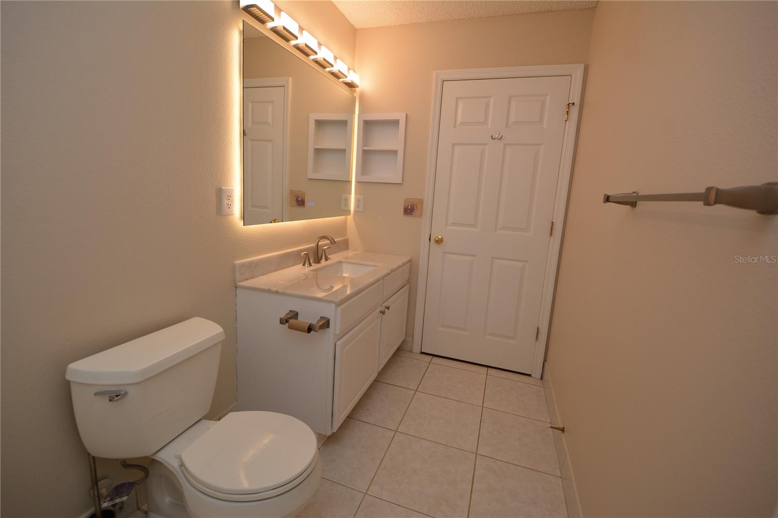 INDIAN TRAILS - Residential Lease