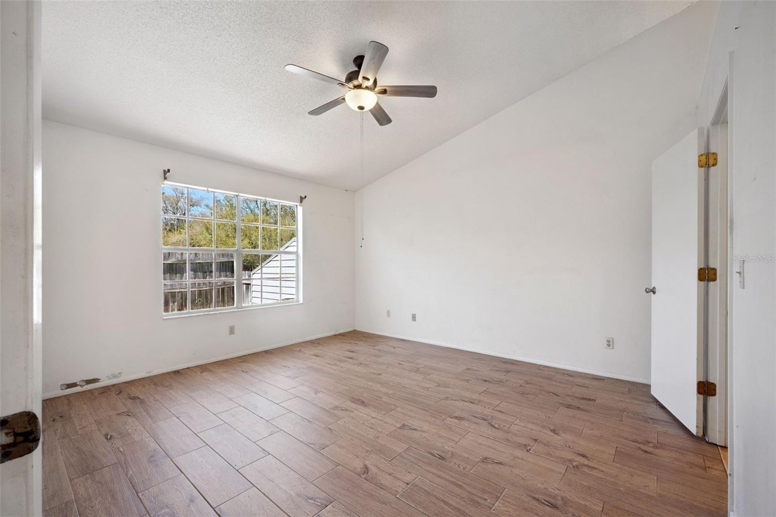 DANBURY MILL - Residential