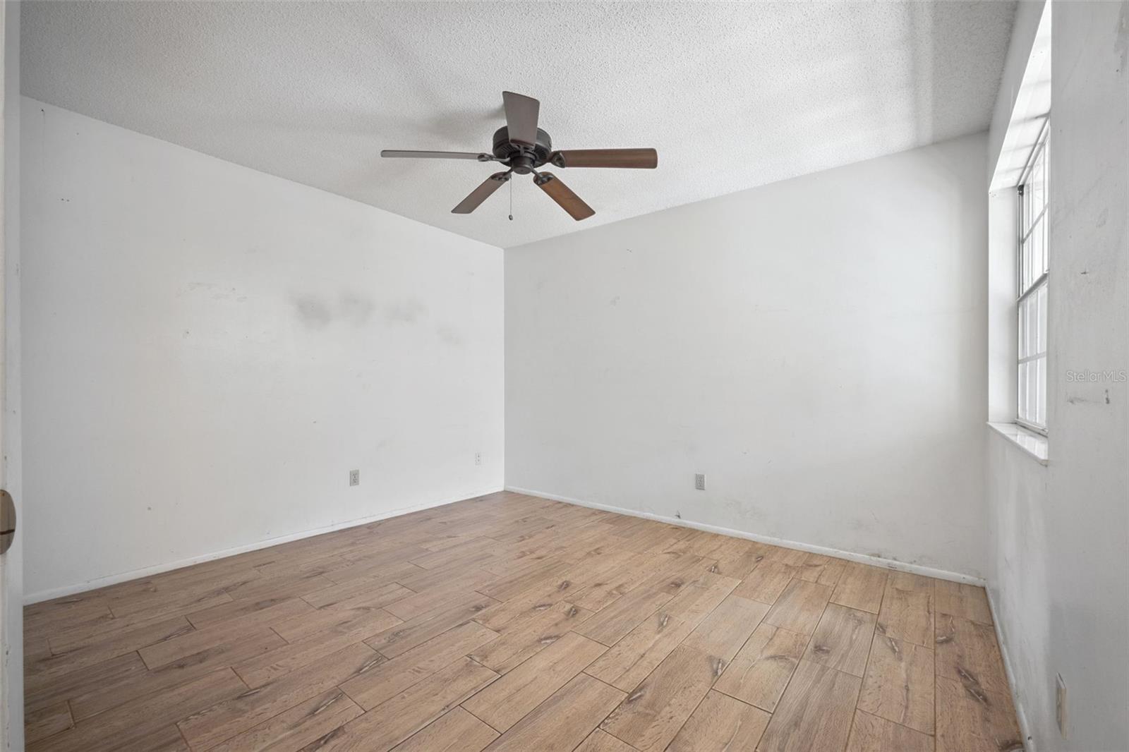 DANBURY MILL - Residential