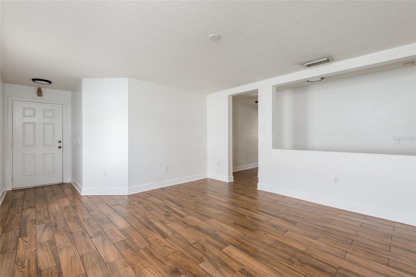 MANGO GROVES UNIT 2 - Residential Lease