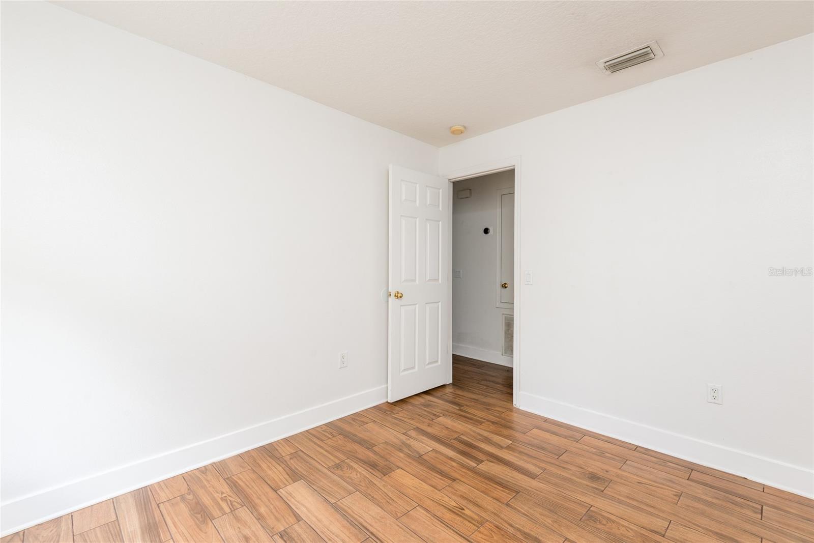 MANGO GROVES UNIT 2 - Residential Lease