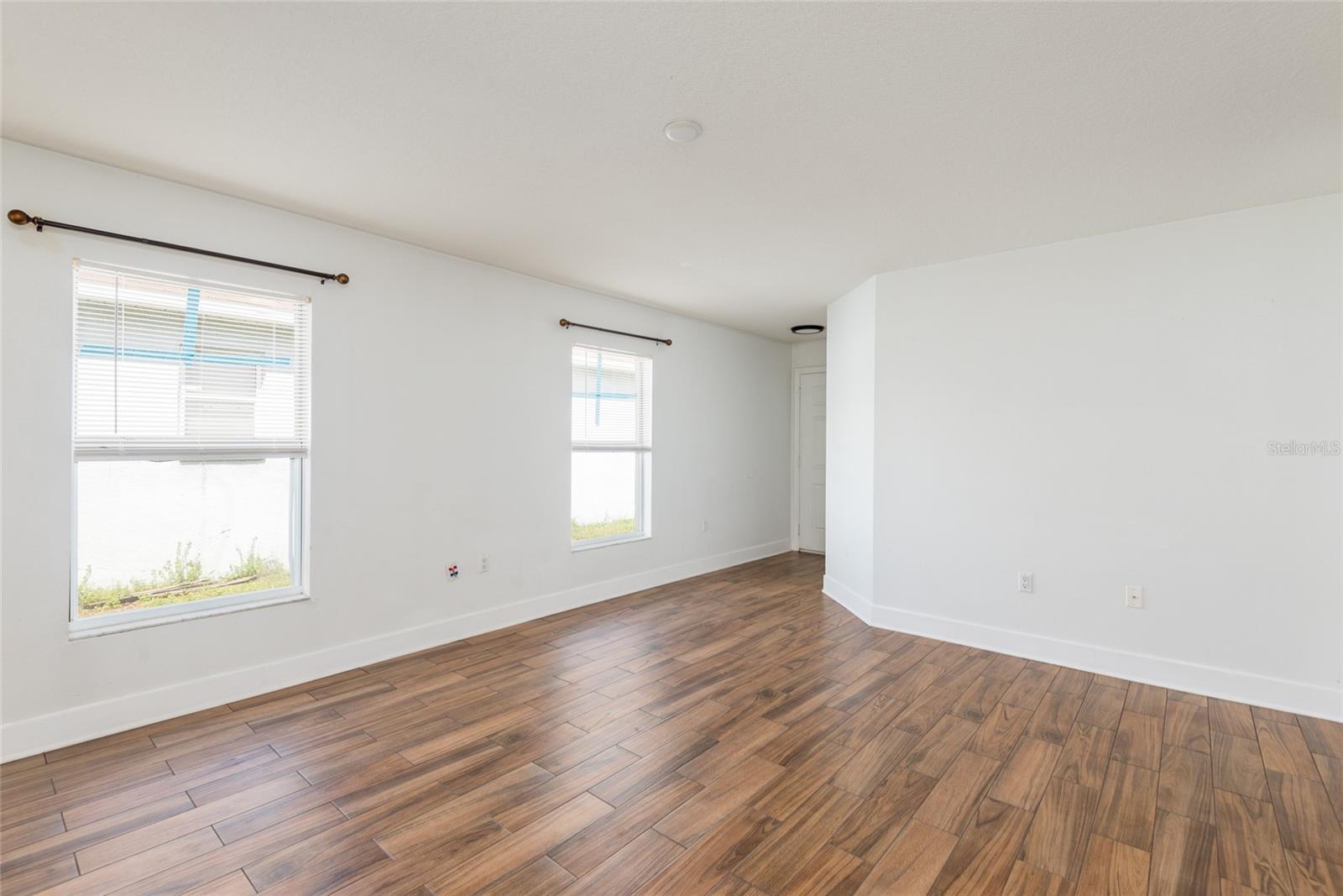 MANGO GROVES UNIT 2 - Residential Lease