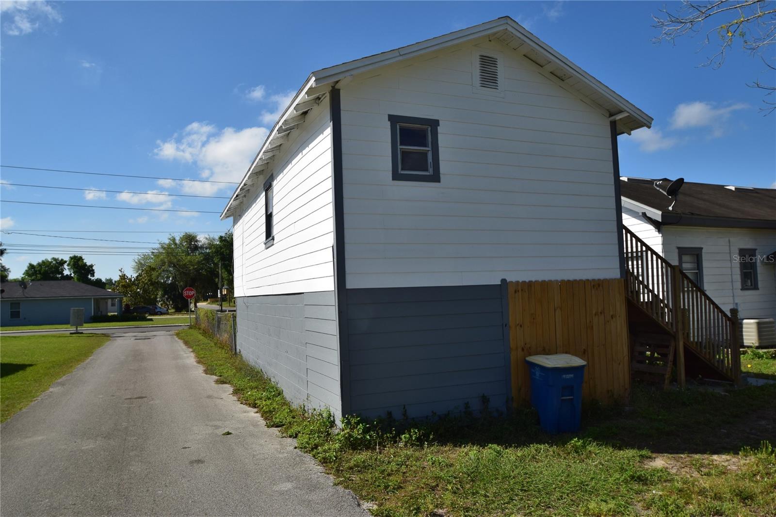 MANNS G W SUB - Residential Lease