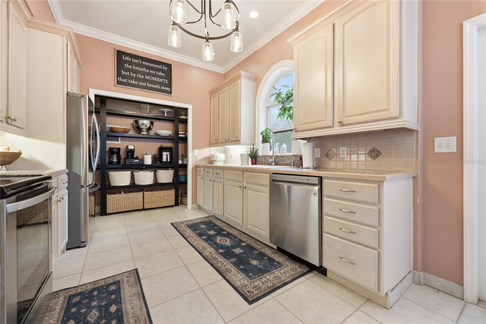 PLANTATION ESTATES - Residential