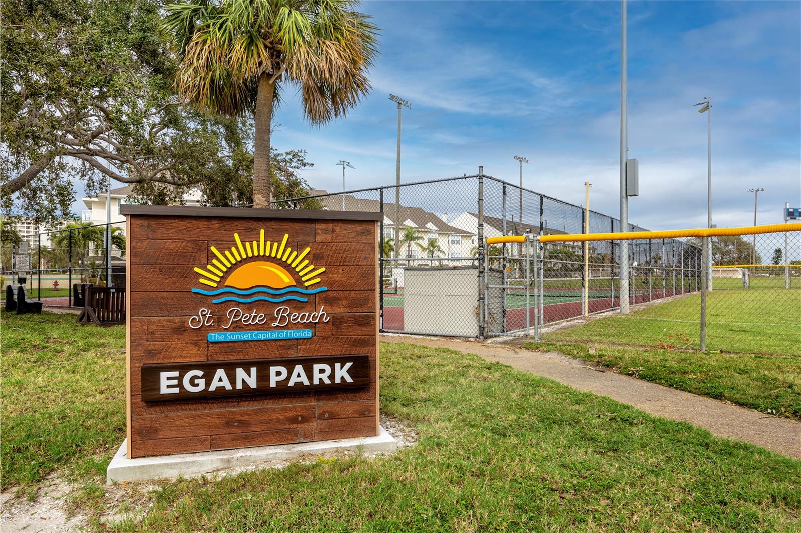 DON CE-SAR PLACE - Land