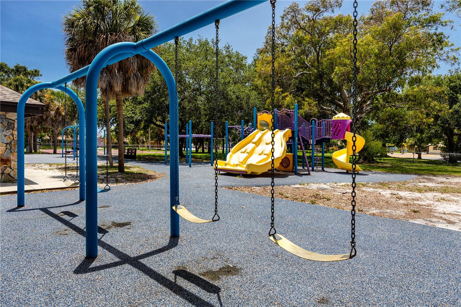 DON CE-SAR PLACE - Land