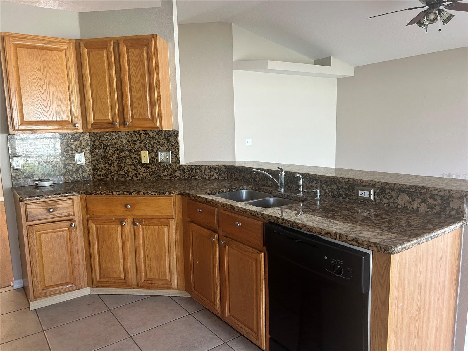 SHAW PLACE - Residential