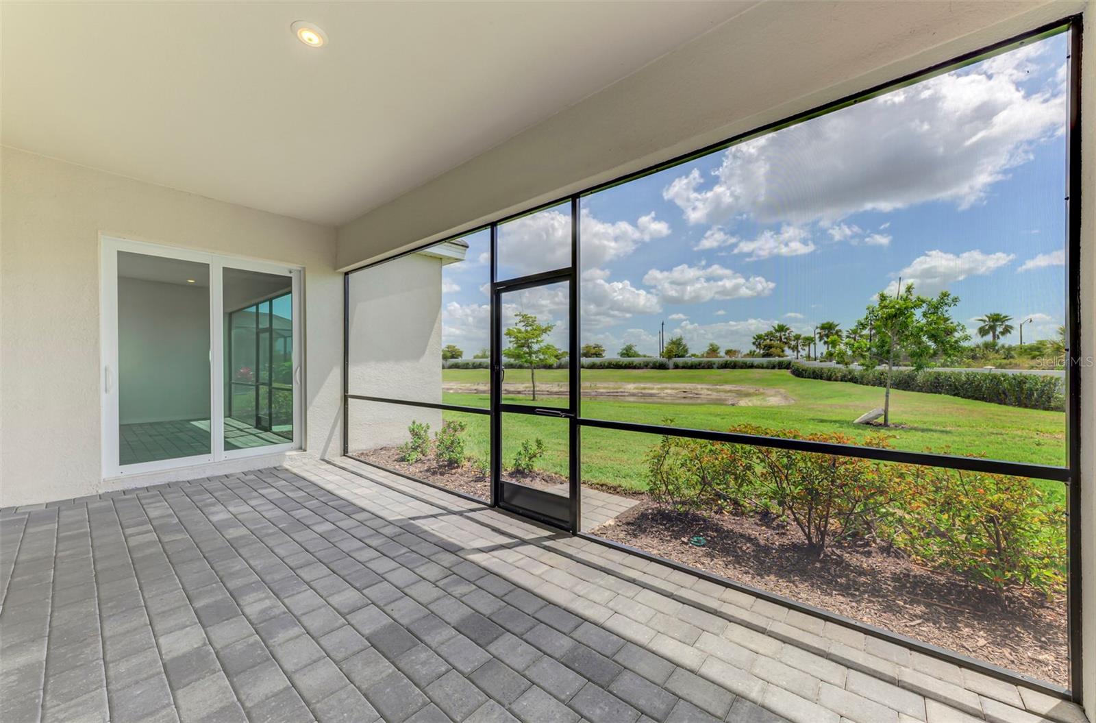 WELLEN PARK GOLF & COUNTRY CLUB - Residential