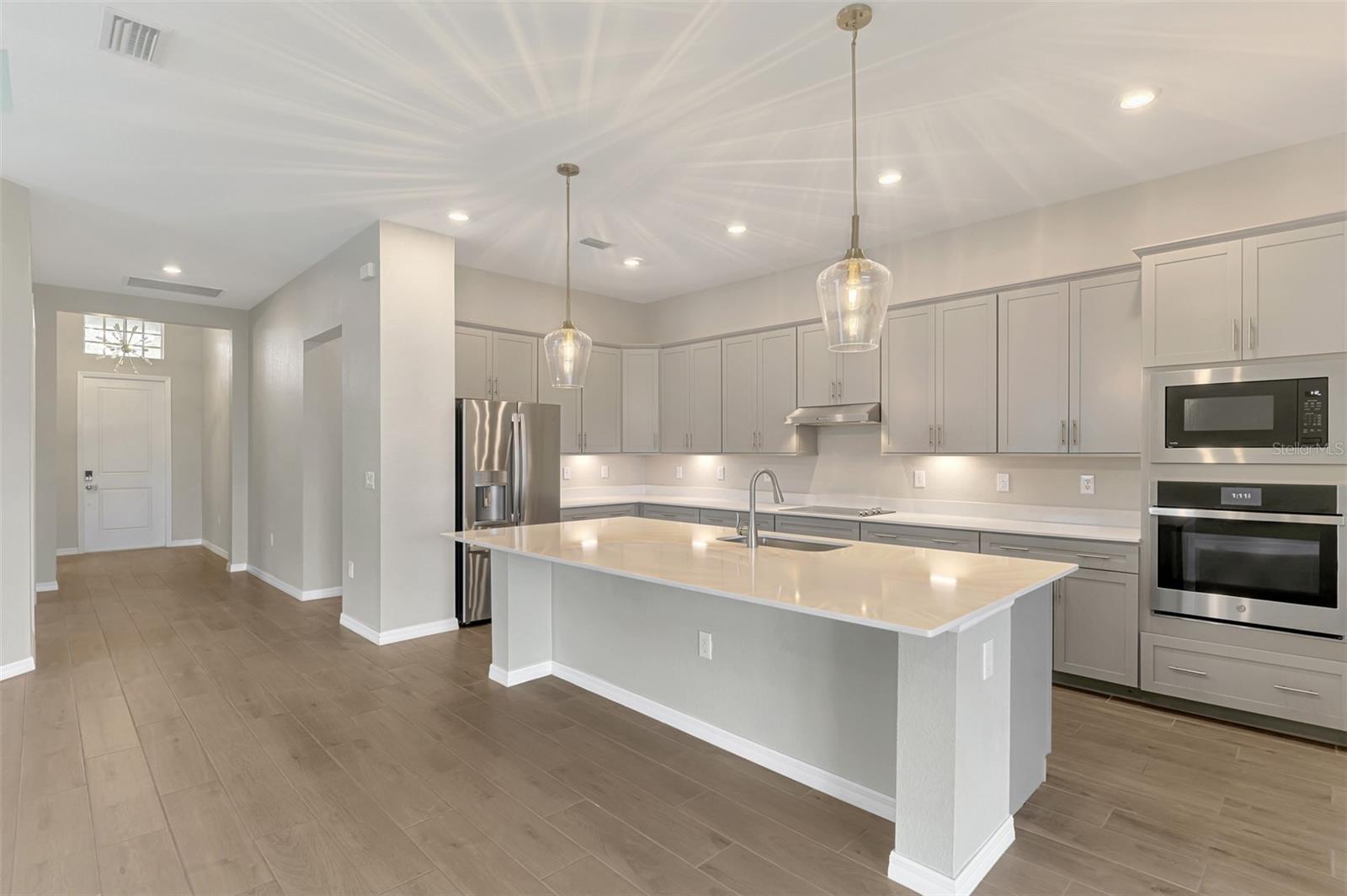 WELLEN PARK GOLF & COUNTRY CLUB - Residential