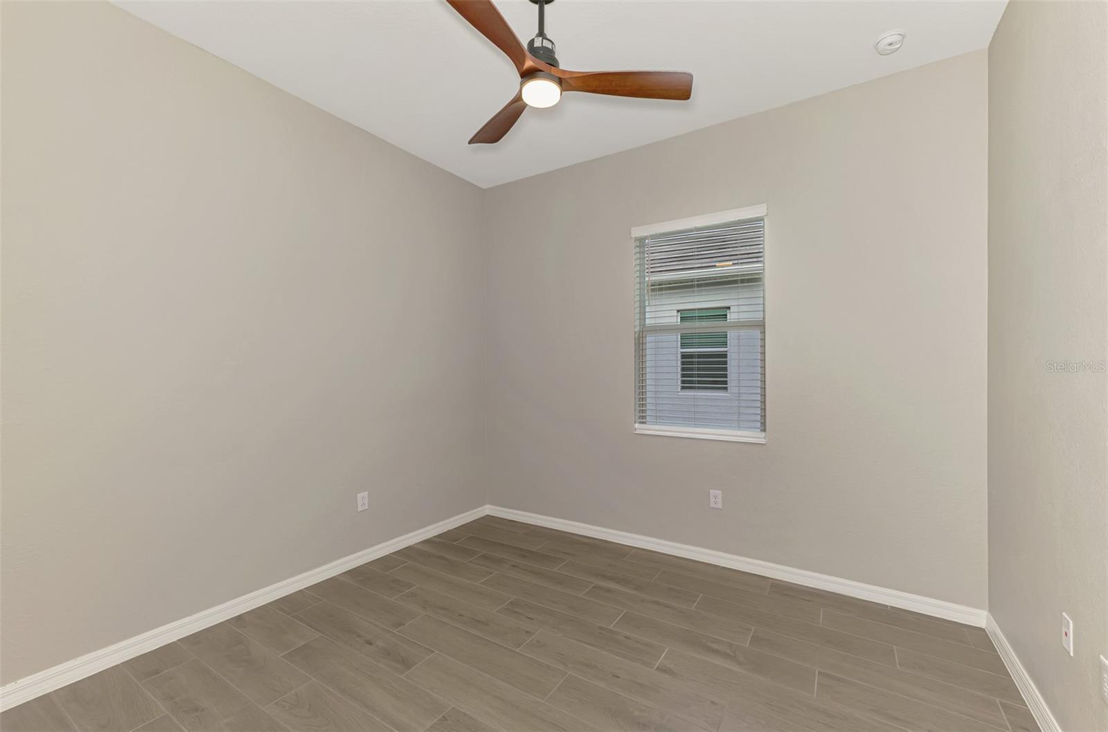 WELLEN PARK GOLF & COUNTRY CLUB - Residential