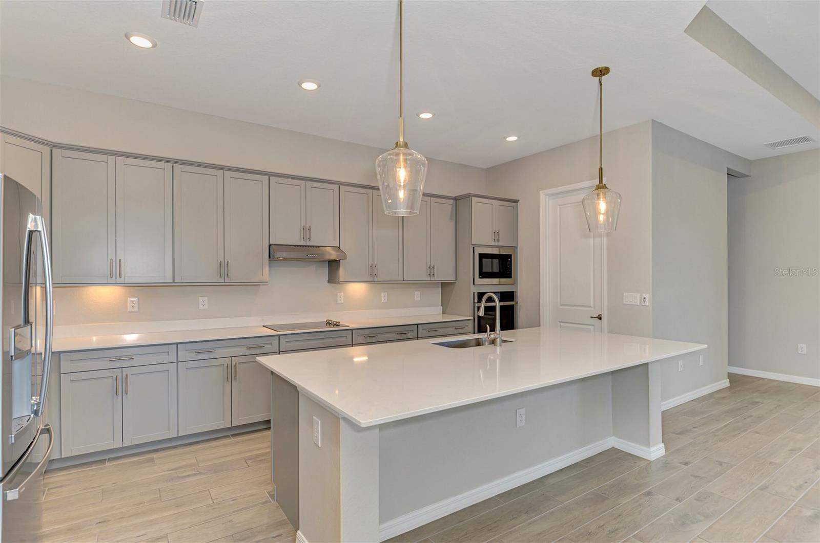 WELLEN PARK GOLF & COUNTRY CLUB - Residential