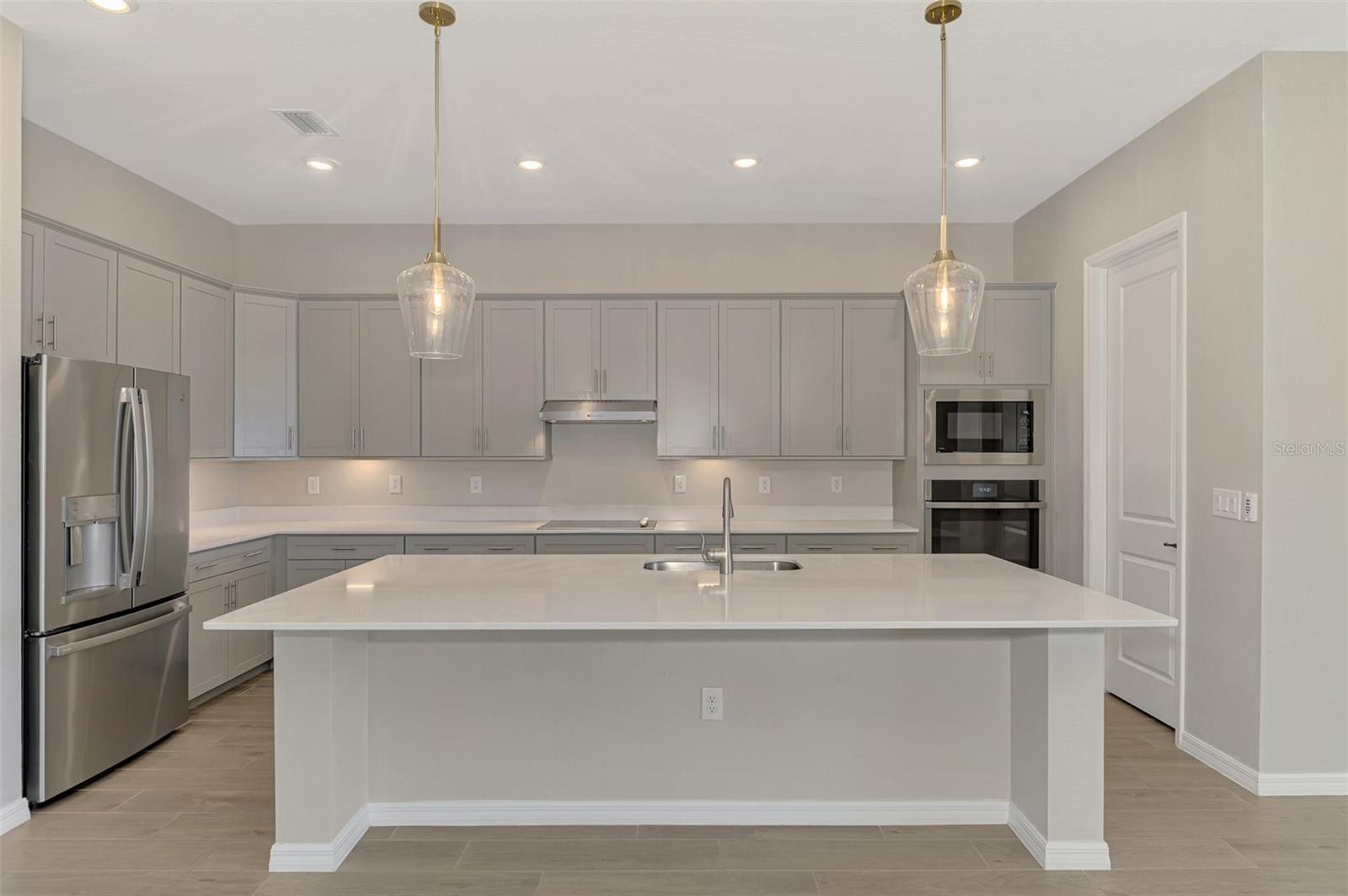 WELLEN PARK GOLF & COUNTRY CLUB - Residential