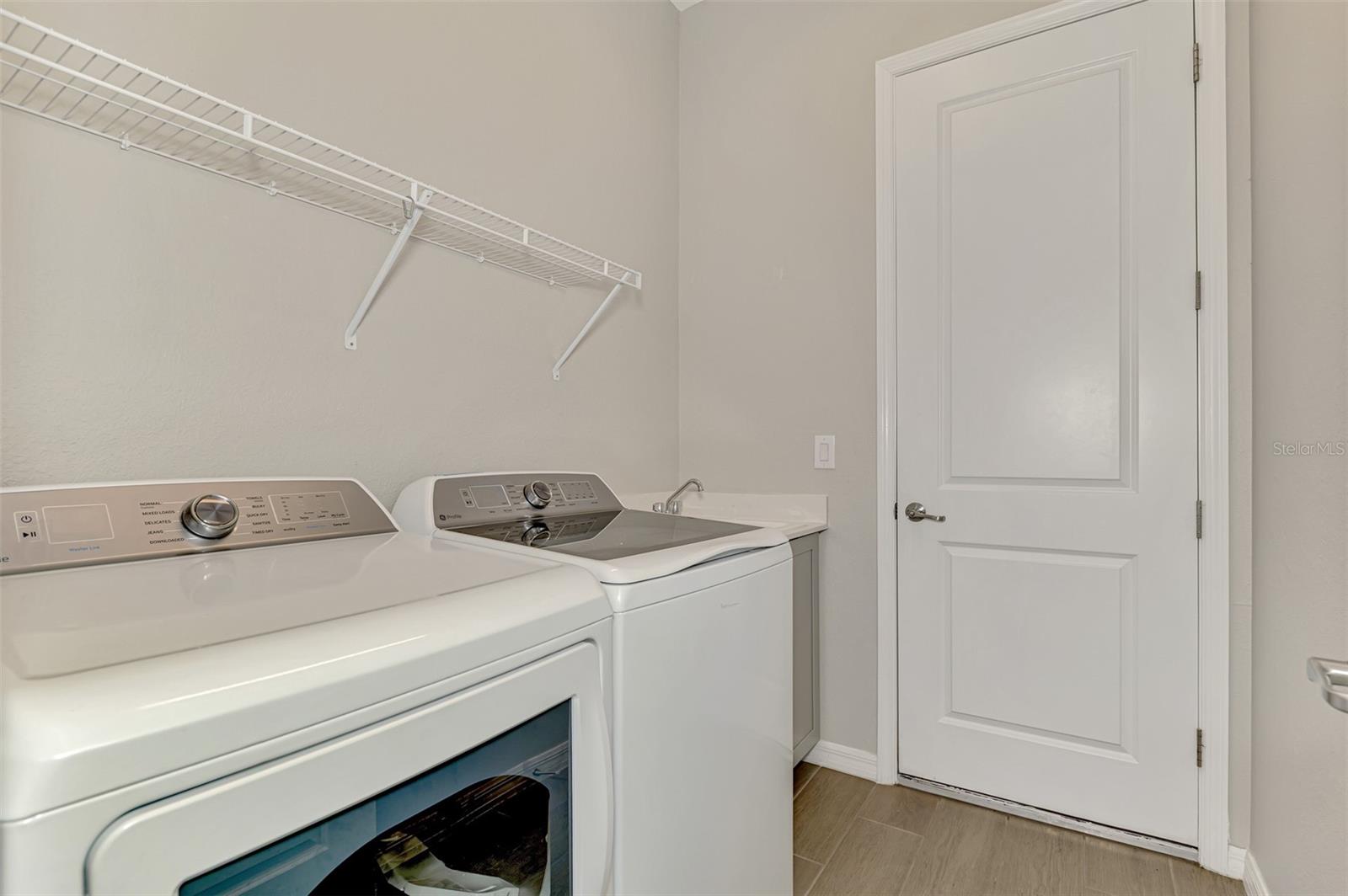 WELLEN PARK GOLF & COUNTRY CLUB - Residential