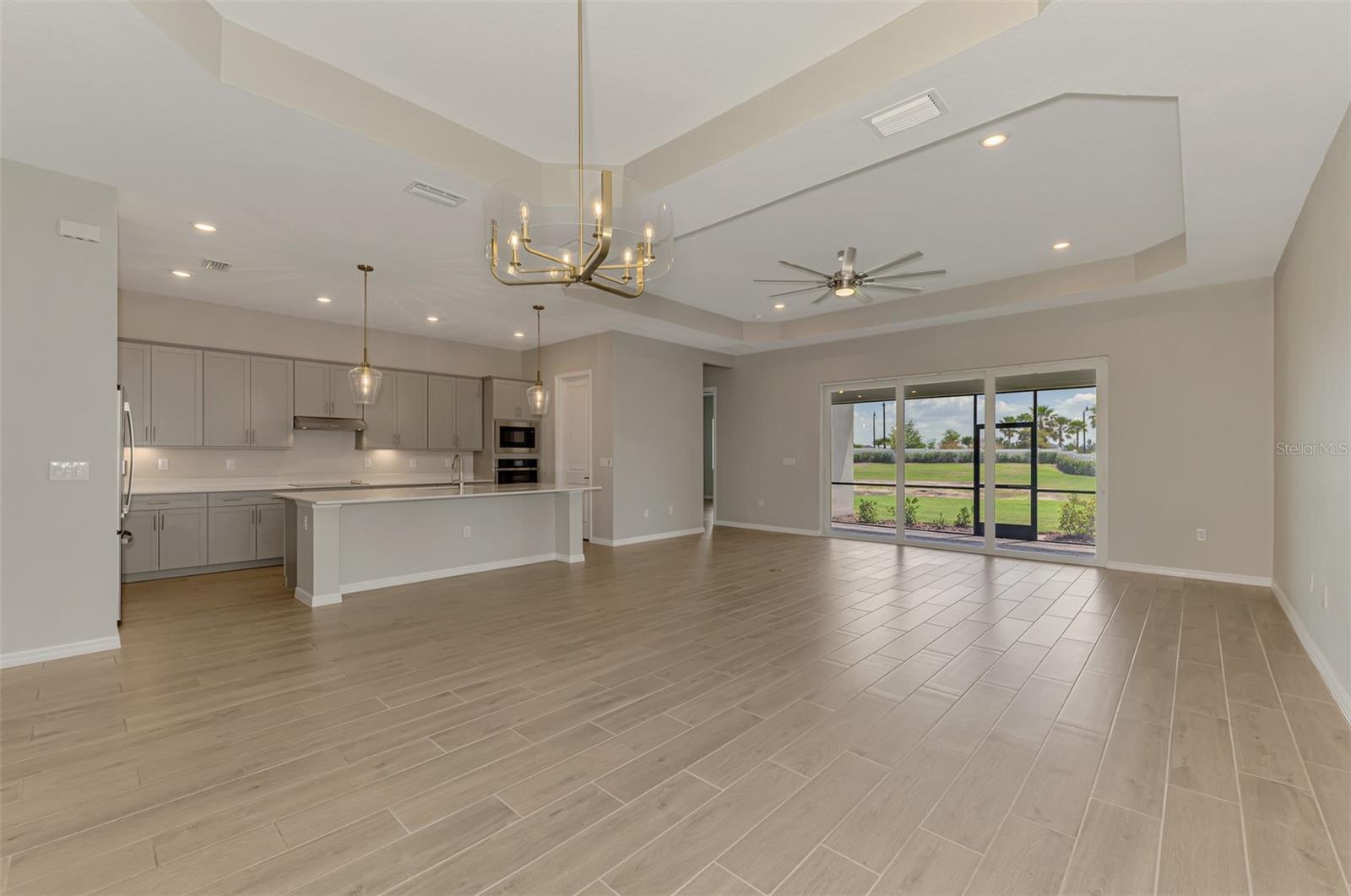 WELLEN PARK GOLF & COUNTRY CLUB - Residential