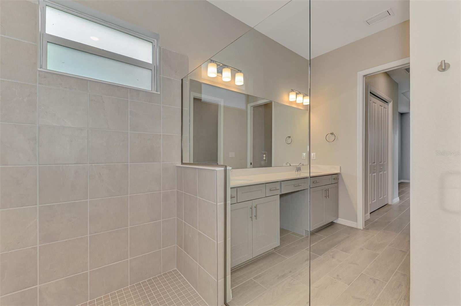 WELLEN PARK GOLF & COUNTRY CLUB - Residential