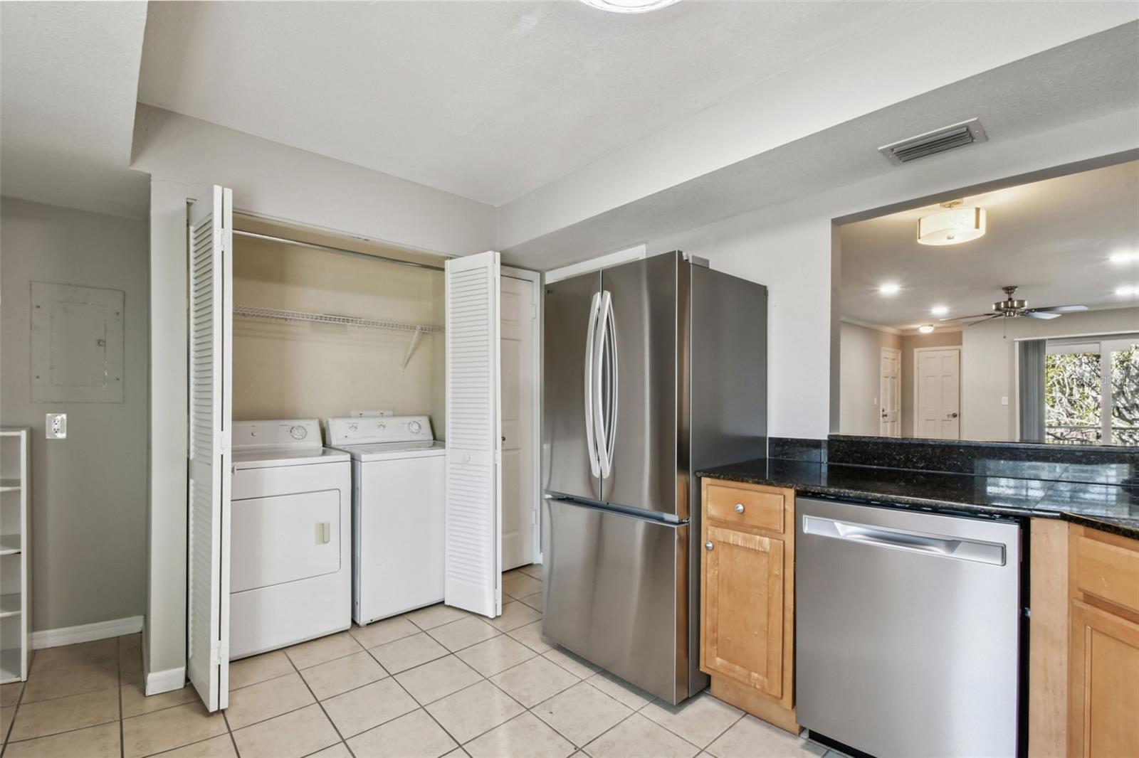 THE GRAND AT OLDE CARROLLWOOD - Residential Lease